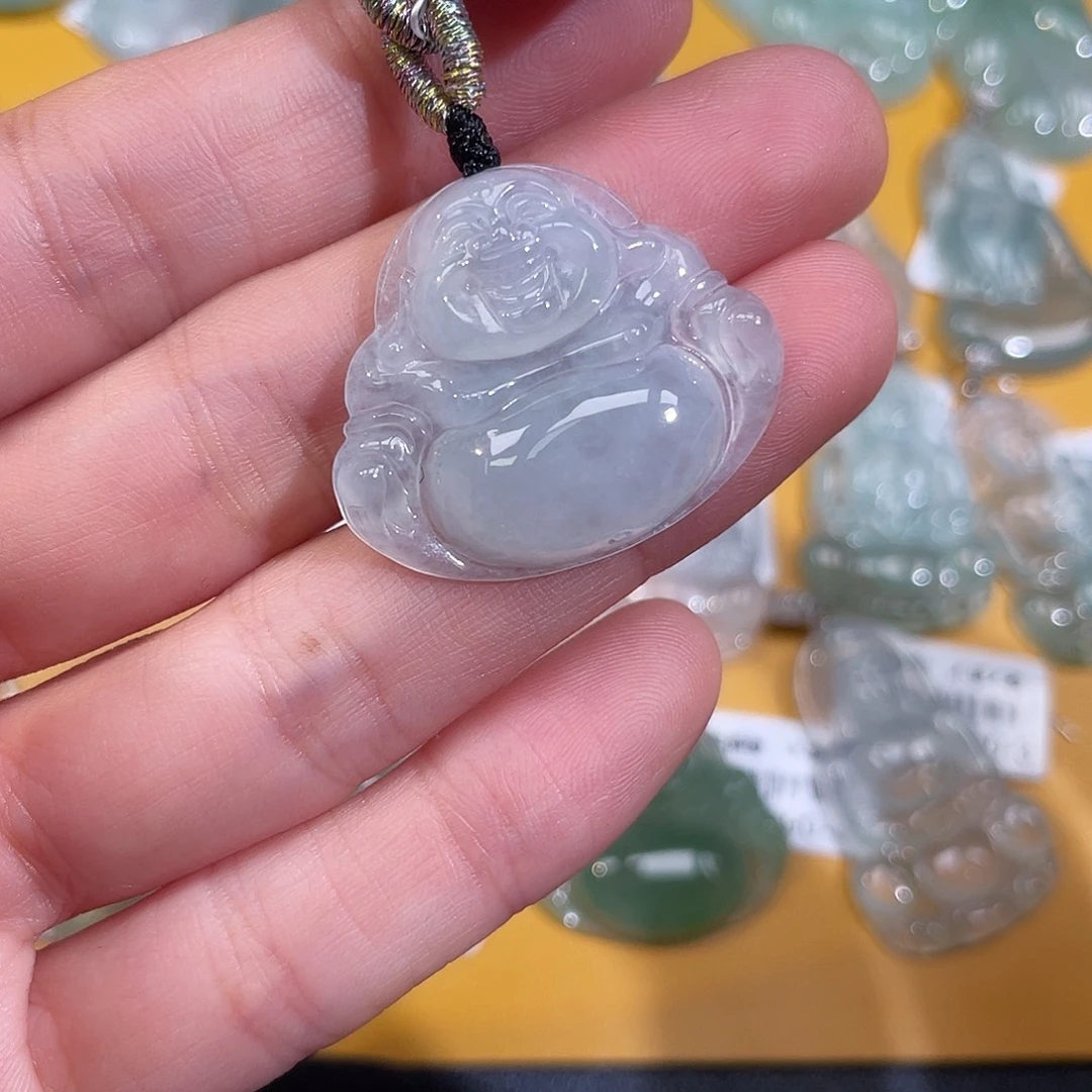 翡翠未镶嵌颈饰佛公