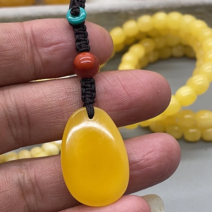 琥珀未镶嵌裸石挂件