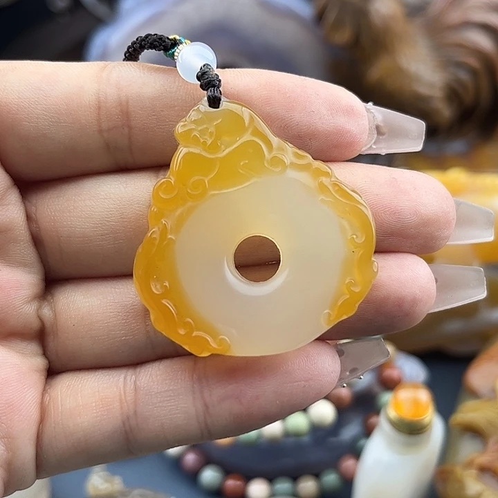 艳***木玛瑙未镶嵌手饰玛瑙