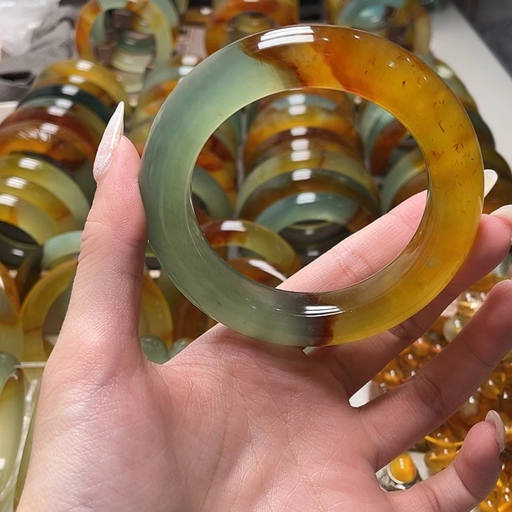 蛇纹石玉未镶嵌手镯59