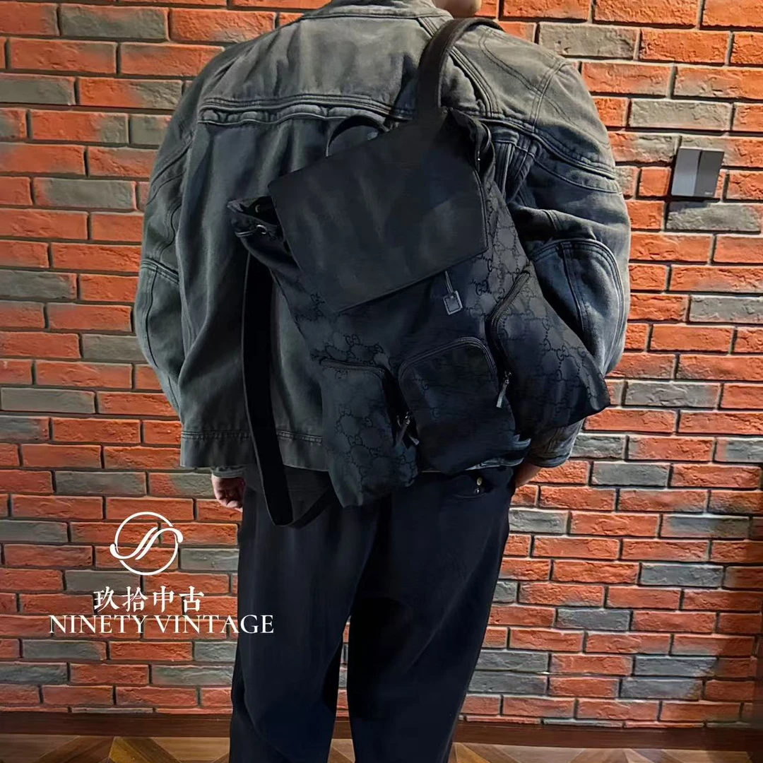 95新 GUCCI/古驰 古驰黑色经典百搭时尚 休闲 双肩包 男包