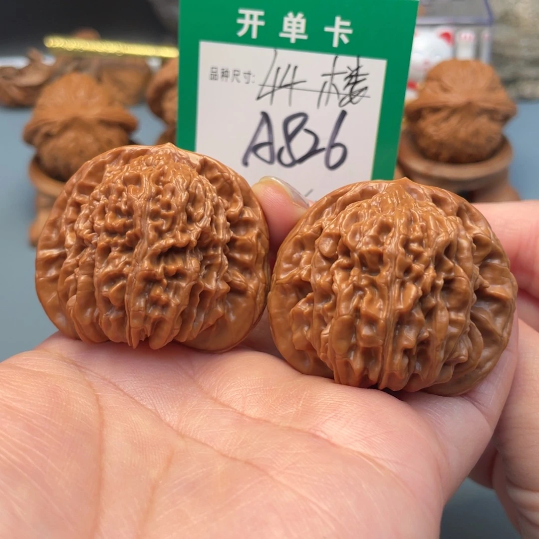 吊坠桃核文玩核桃