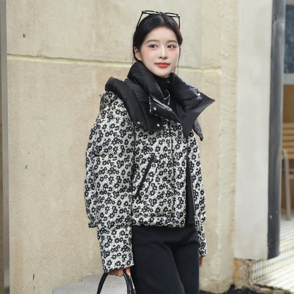 新品冬季羽绒服女连帽休闲短款外套冬季保暖面包服241192