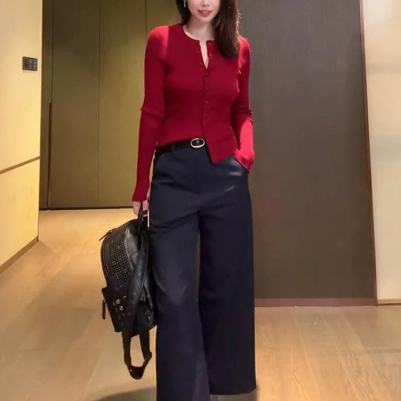 复古时尚圆领长袖针织开衫女2025新款秋季设计感休闲显瘦内搭上衣