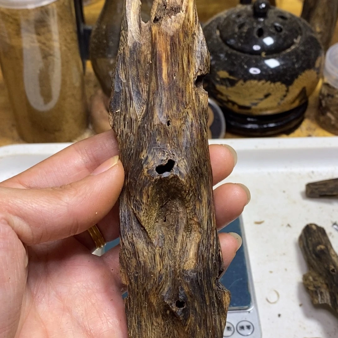 沉香高油香薰陆河39克