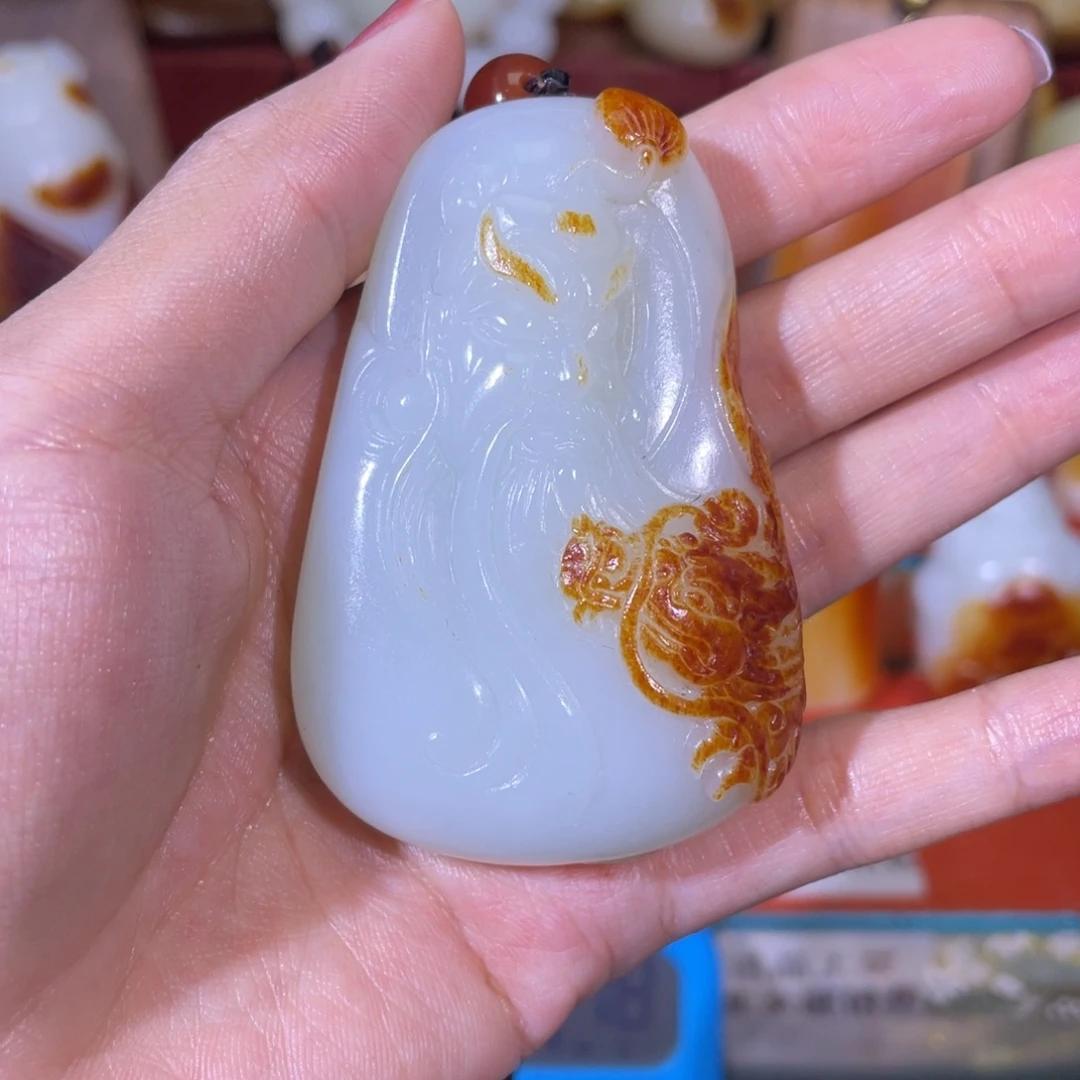 燕***。和田玉未镶嵌挂件