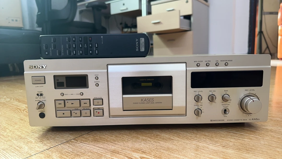 二手高端发烧卡座录音机 TC-KA5ES 工作电压:100V