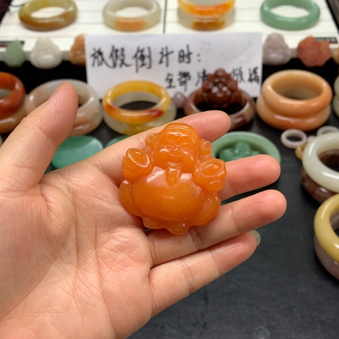 石英质玉吊坠未镶嵌