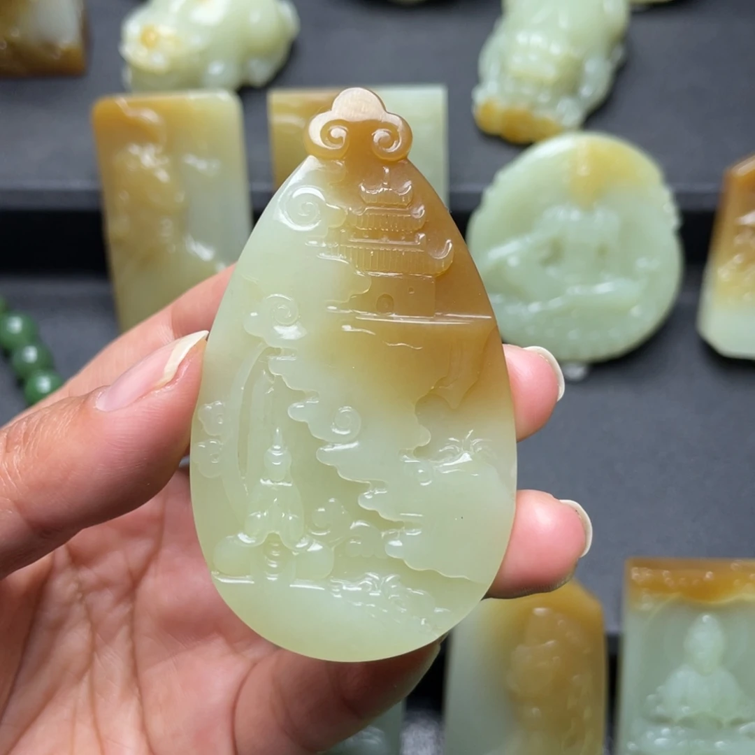 和田玉（糖玉）未镶嵌颈饰