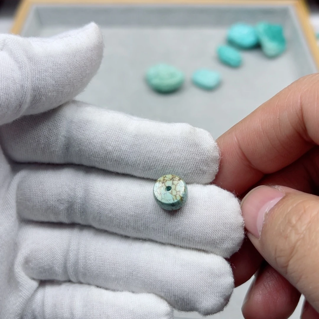 绿松石未镶嵌挂件