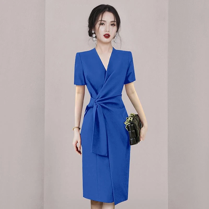 欧货高档2025新款设计感小众时尚气质高级感职业收腰法式连衣裙女