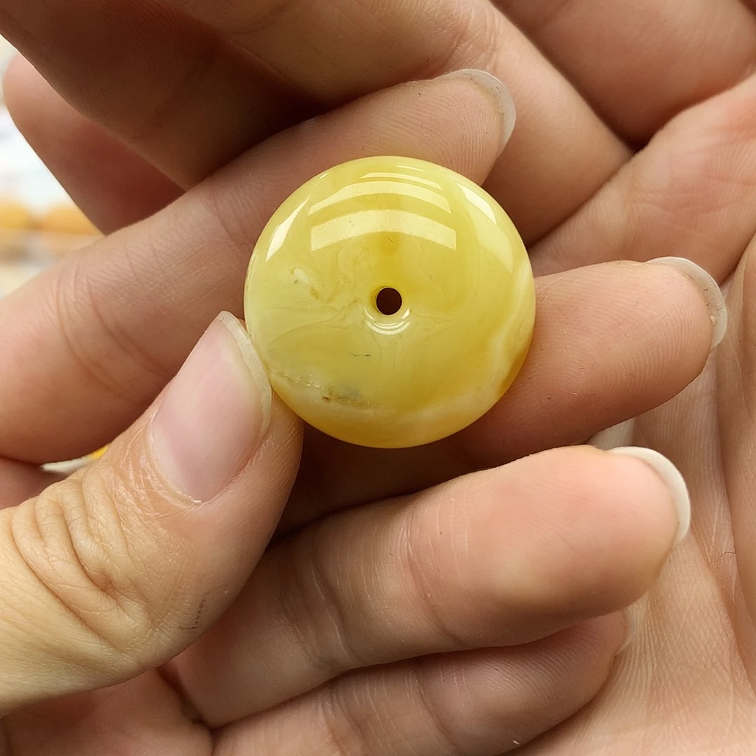 未镶嵌琥珀珠宝奇石