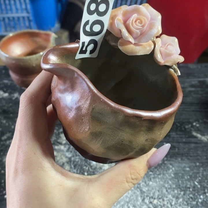 杯柴烧烤等小吃在国内颇
