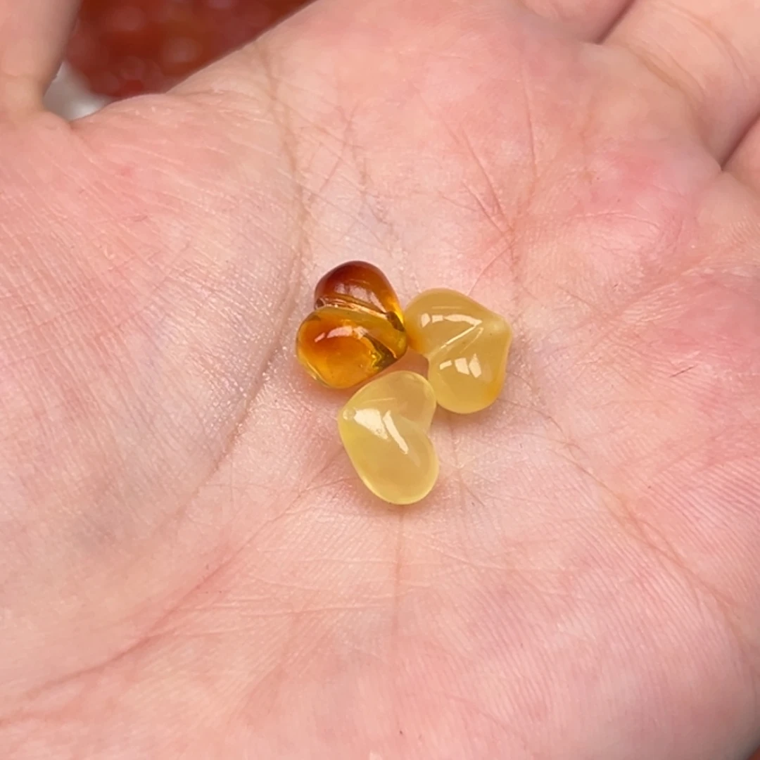 米***多琥珀未镶嵌吊坠(不含链)多样性