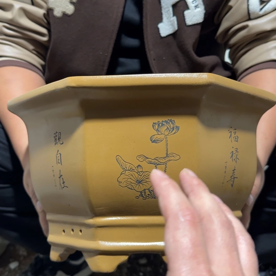 紫砂花盆口径为27厘米