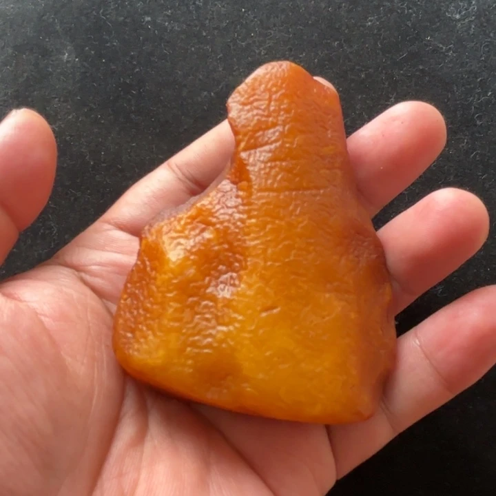 未镶嵌蜜蜡珠宝奇石