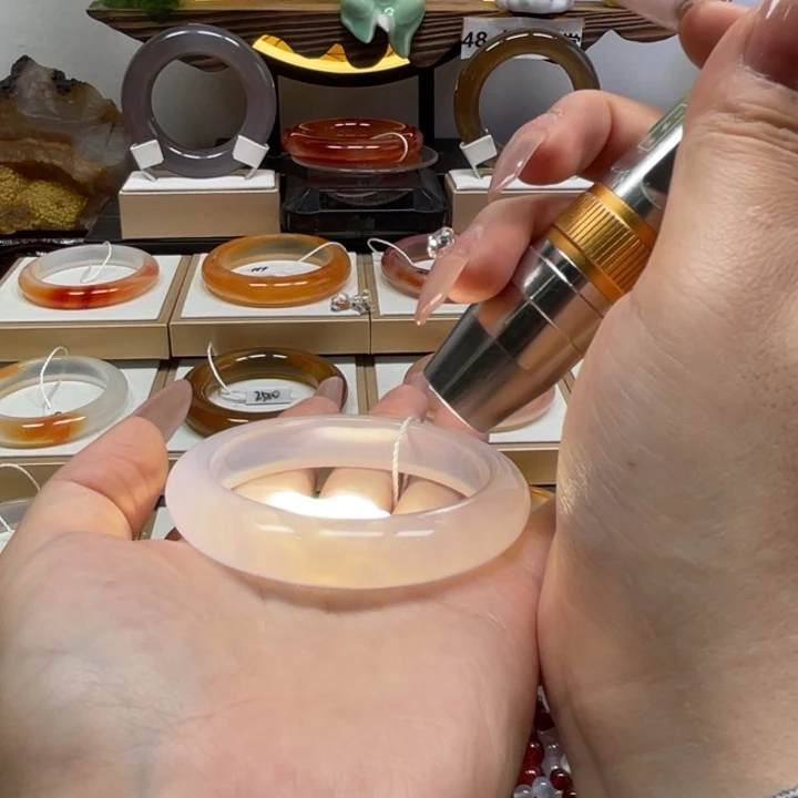 玛瑙/玉髓未镶嵌手镯