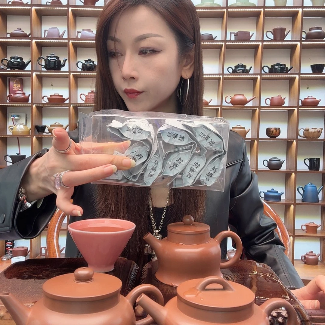 无纺布Fghfrgufthhtftgttygjjgg