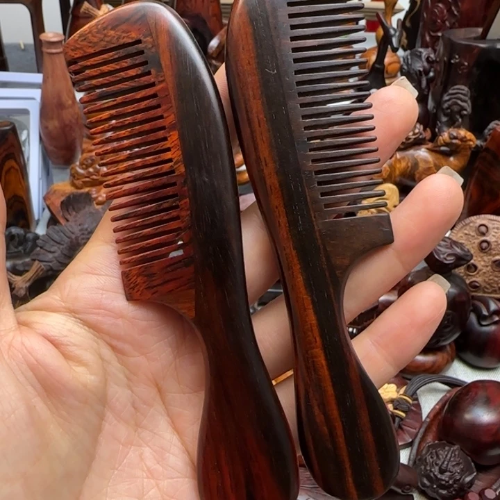 木老红木雕刻短木梳把件一把