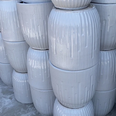 低腰白色钢琴特大号40*40（2个）