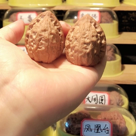 文玩核桃把件穿山甲