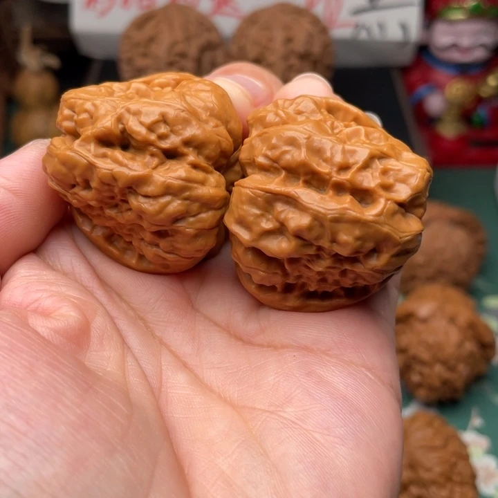 【闪购商品】把件文玩核桃42肚37+边蛤蟆头