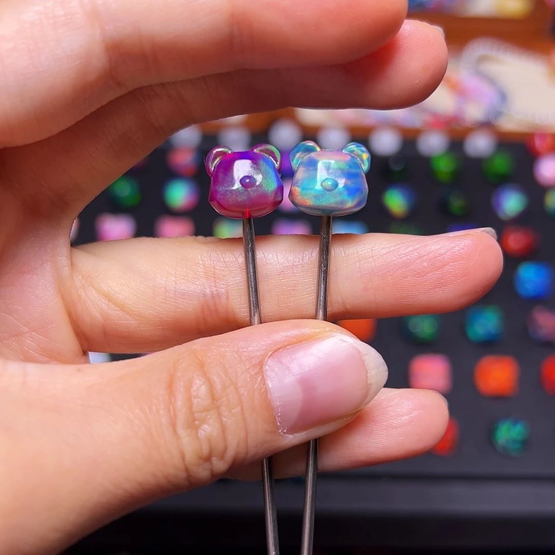 树脂制品培育欧泊福利钻面熊