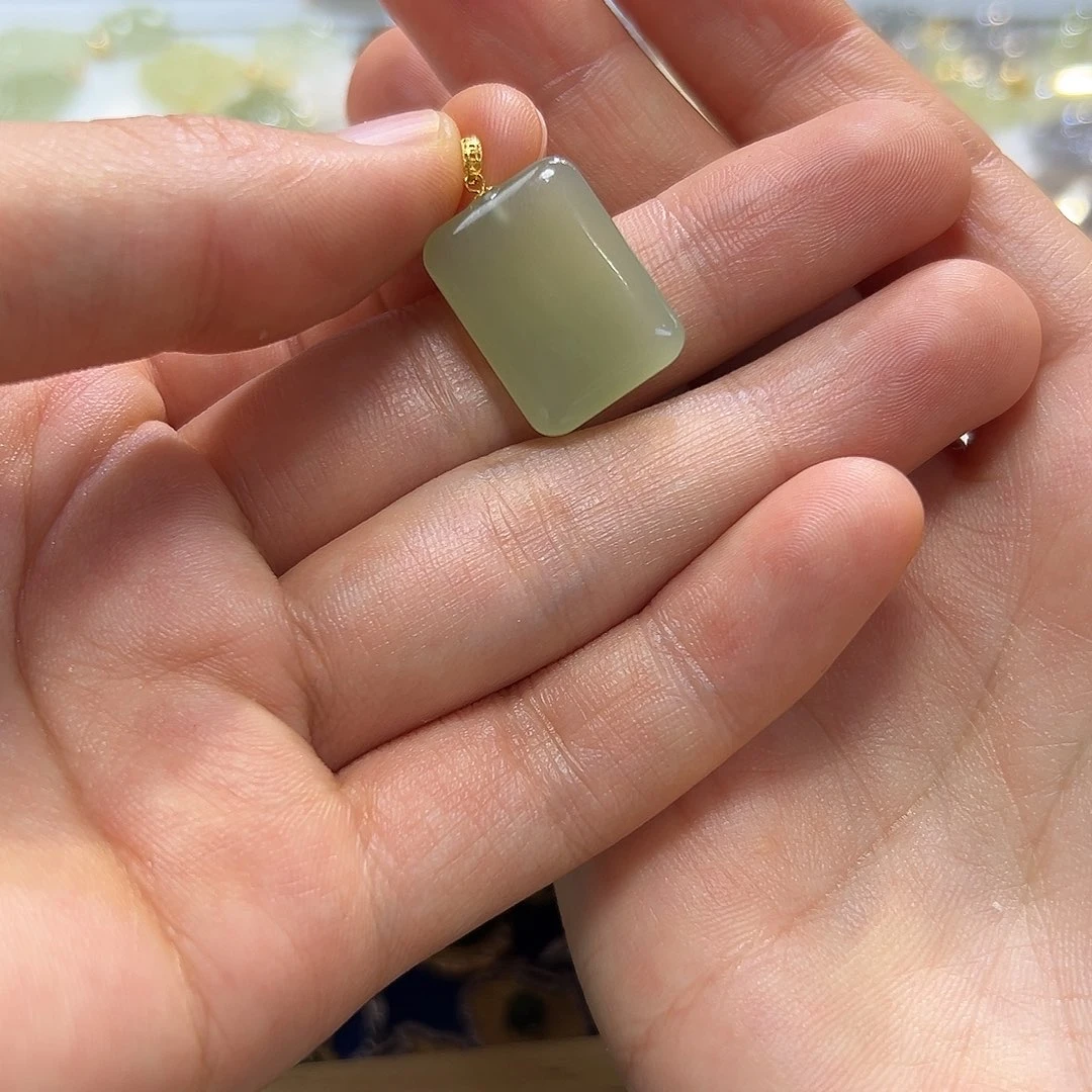 和田玉18K金镶嵌颈饰李*君