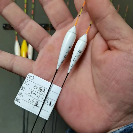 阿***丁孔雀羽水波纹DX14一号，二号各一支