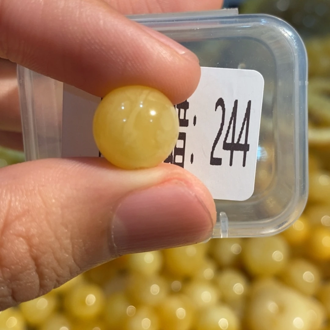 琥珀未镶嵌珠宝奇石244
