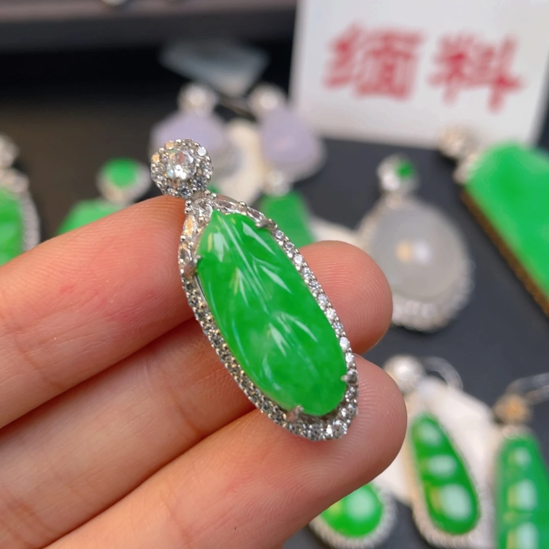 翡翠银S925镶嵌颈饰