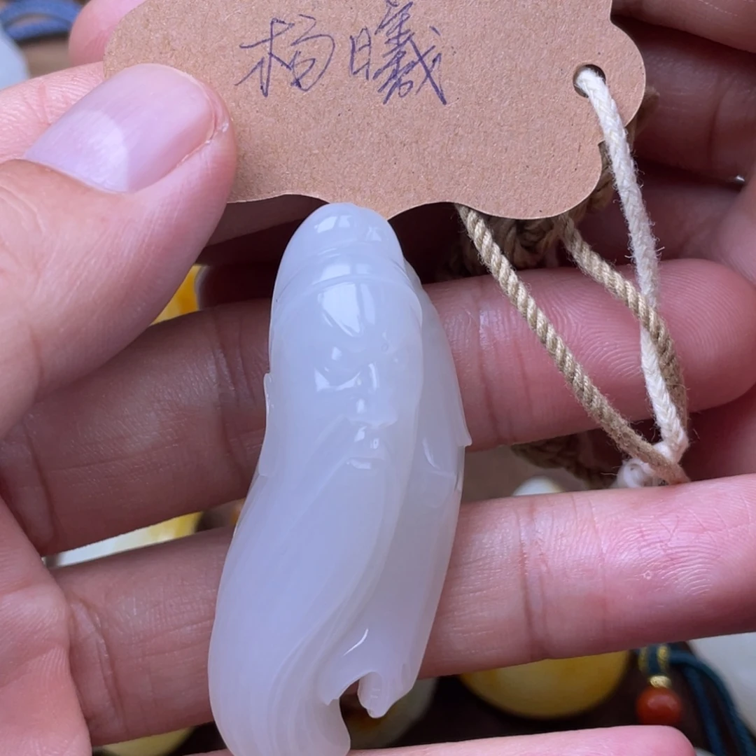 南红玛瑙未镶嵌颈饰