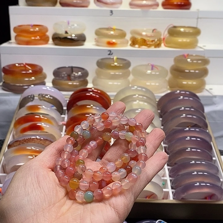 玛瑙/玉髓未镶嵌手串天然俏色