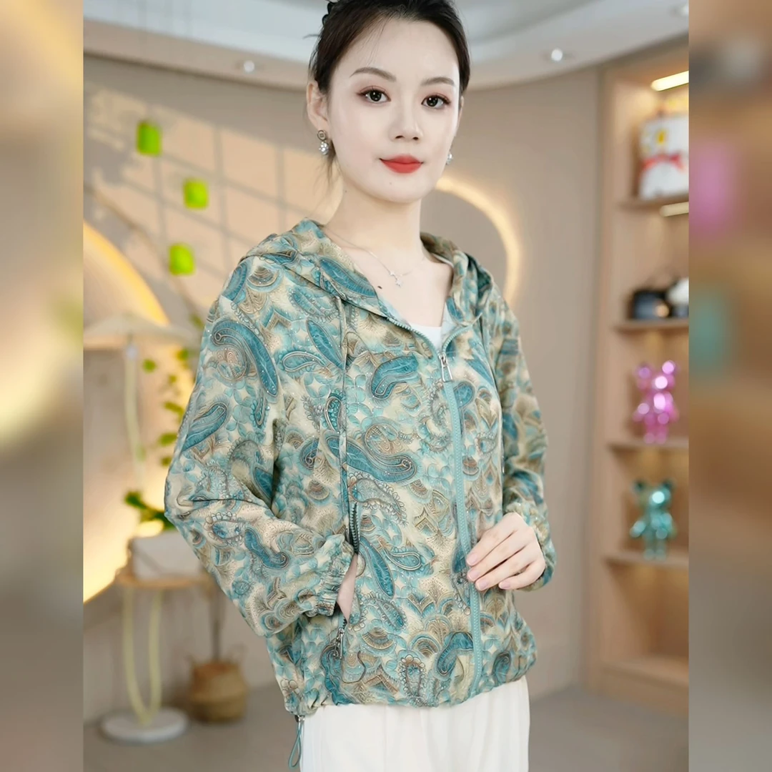 2025年夏季新款舒适显瘦洋气宽松减龄透气时尚休闲薄款百搭外套