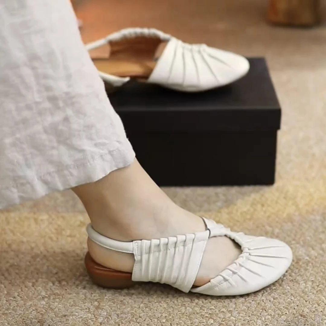 复古包头平底休闲女士凉鞋新款夏季外穿低跟妈妈鞋舒适皮罗马鞋