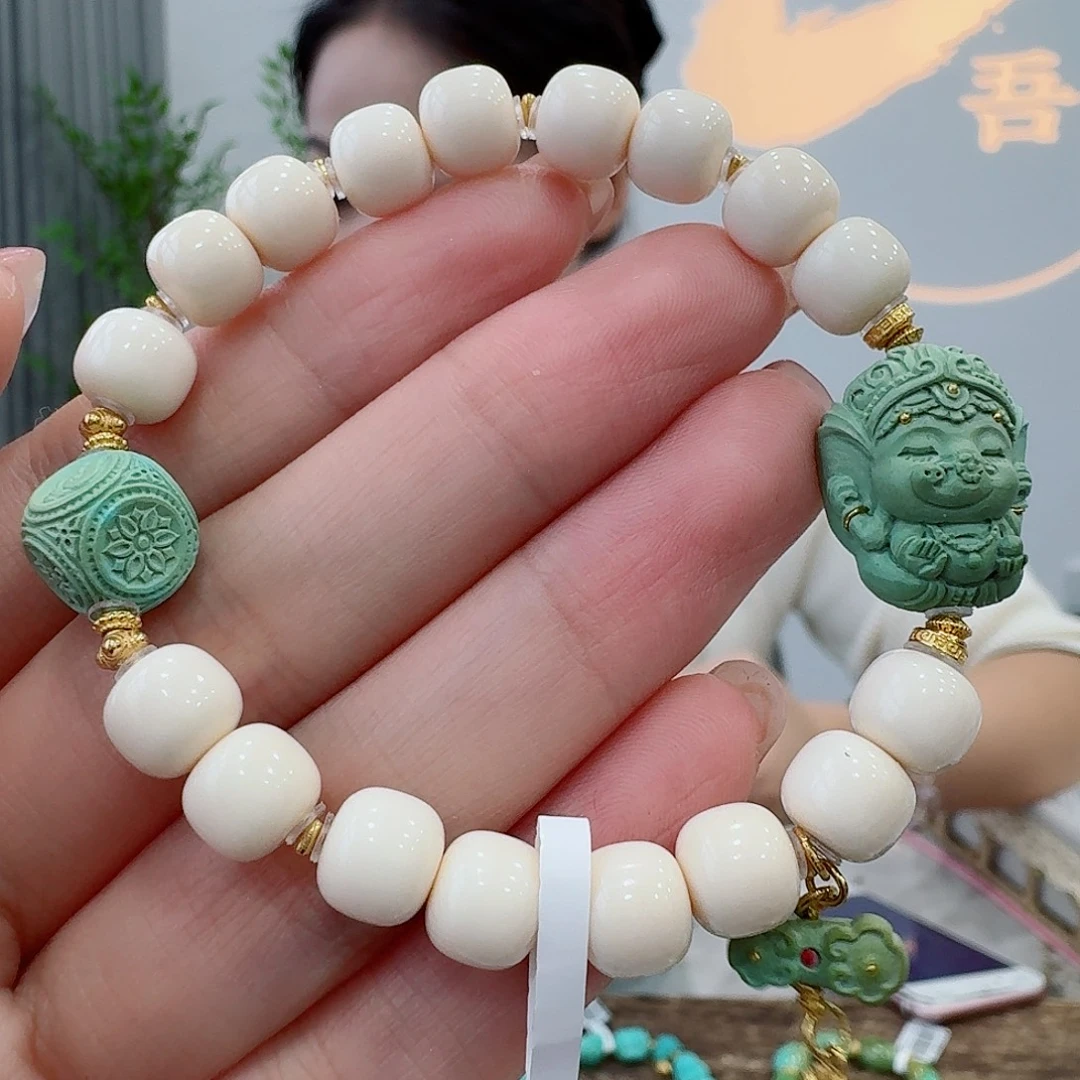 绿松石18K金镶嵌珠宝奇石