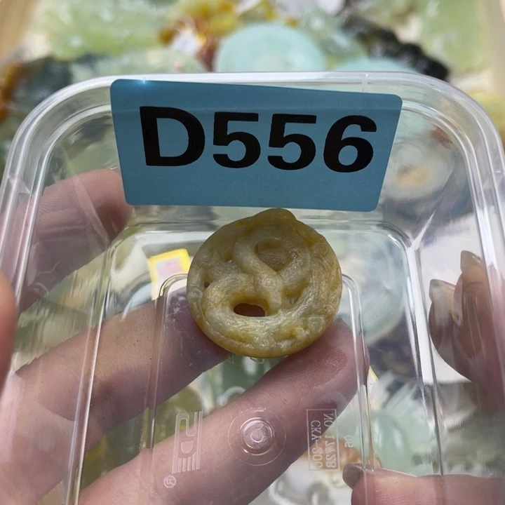 蛇纹石玉未镶嵌笔搁