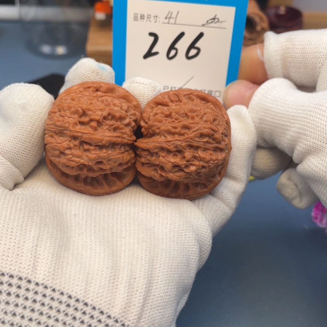 核桃文玩核桃血麒麟