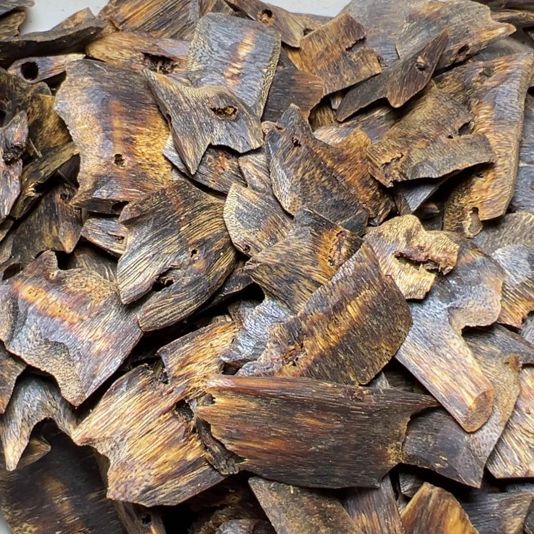 阳***烂树脂制品海楠陆河块料香200g