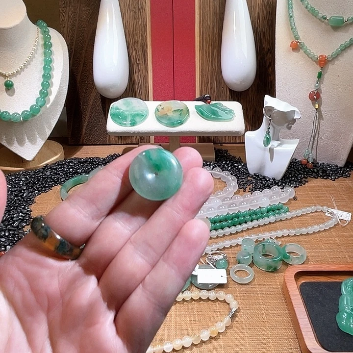 石英质玉未镶嵌吊坠(不含链)