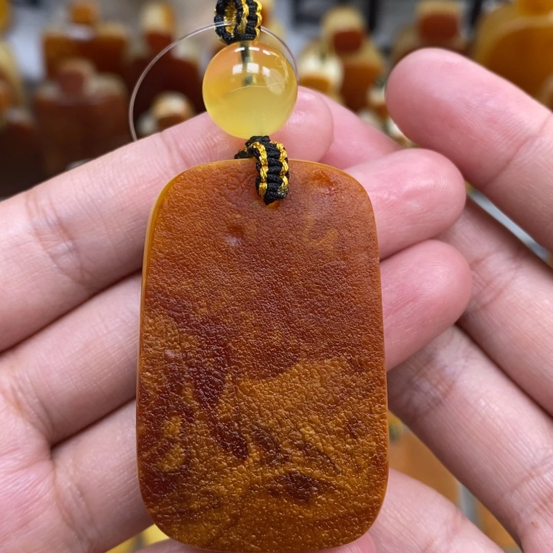 蜜蜡未镶嵌珠宝奇石