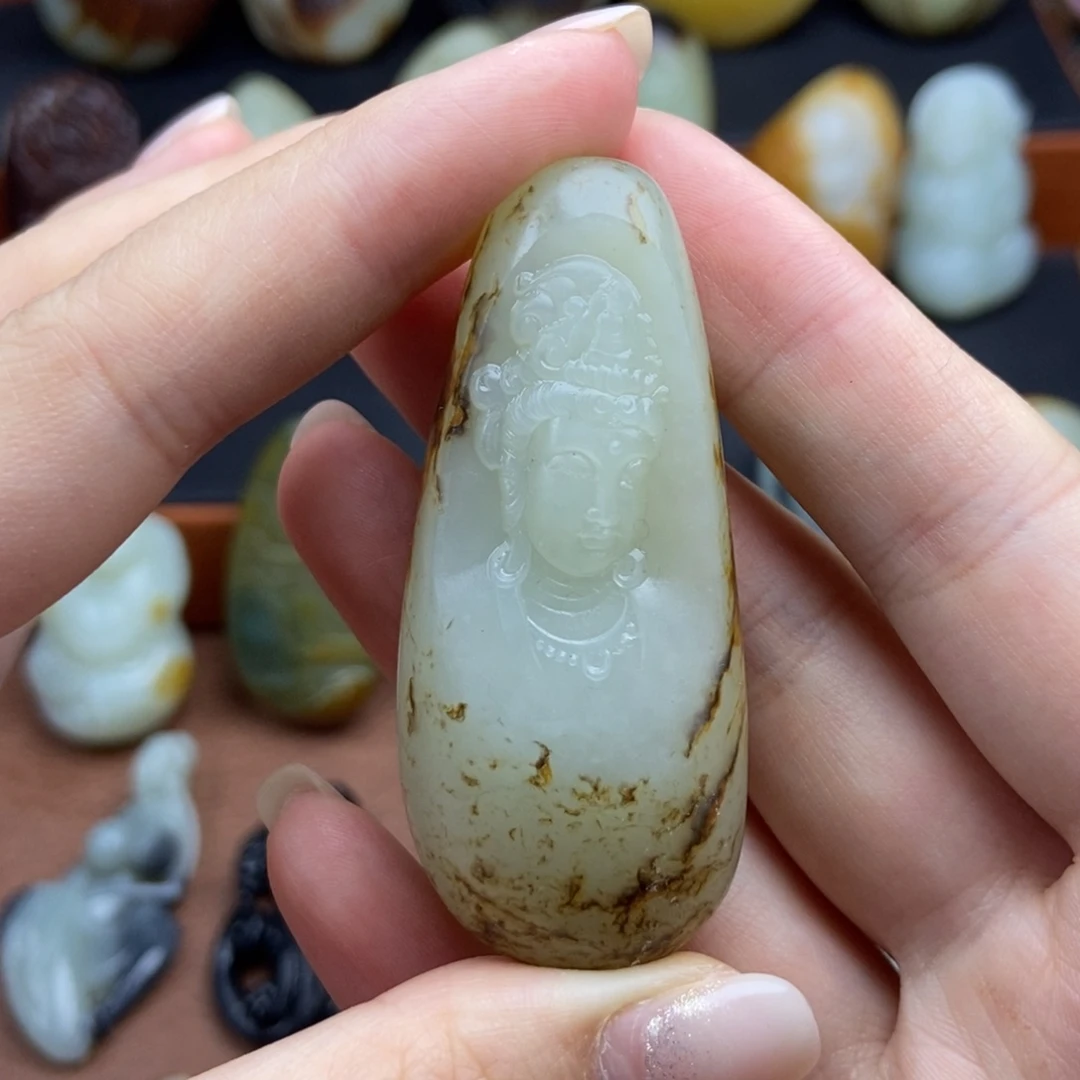 和田玉未镶嵌颈饰