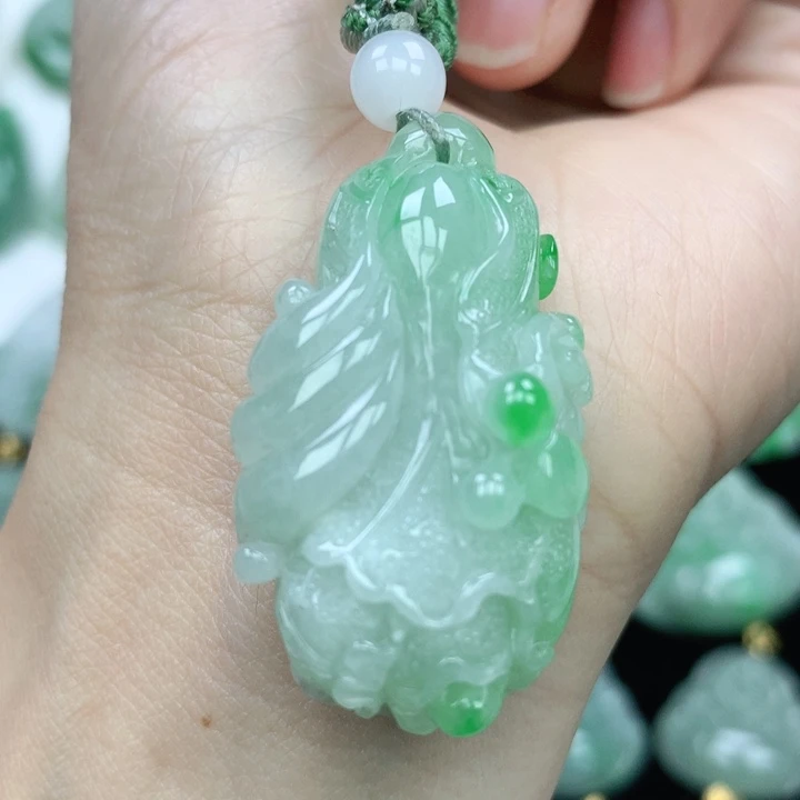 翡翠颈饰未镶嵌纯天然翡翠a货