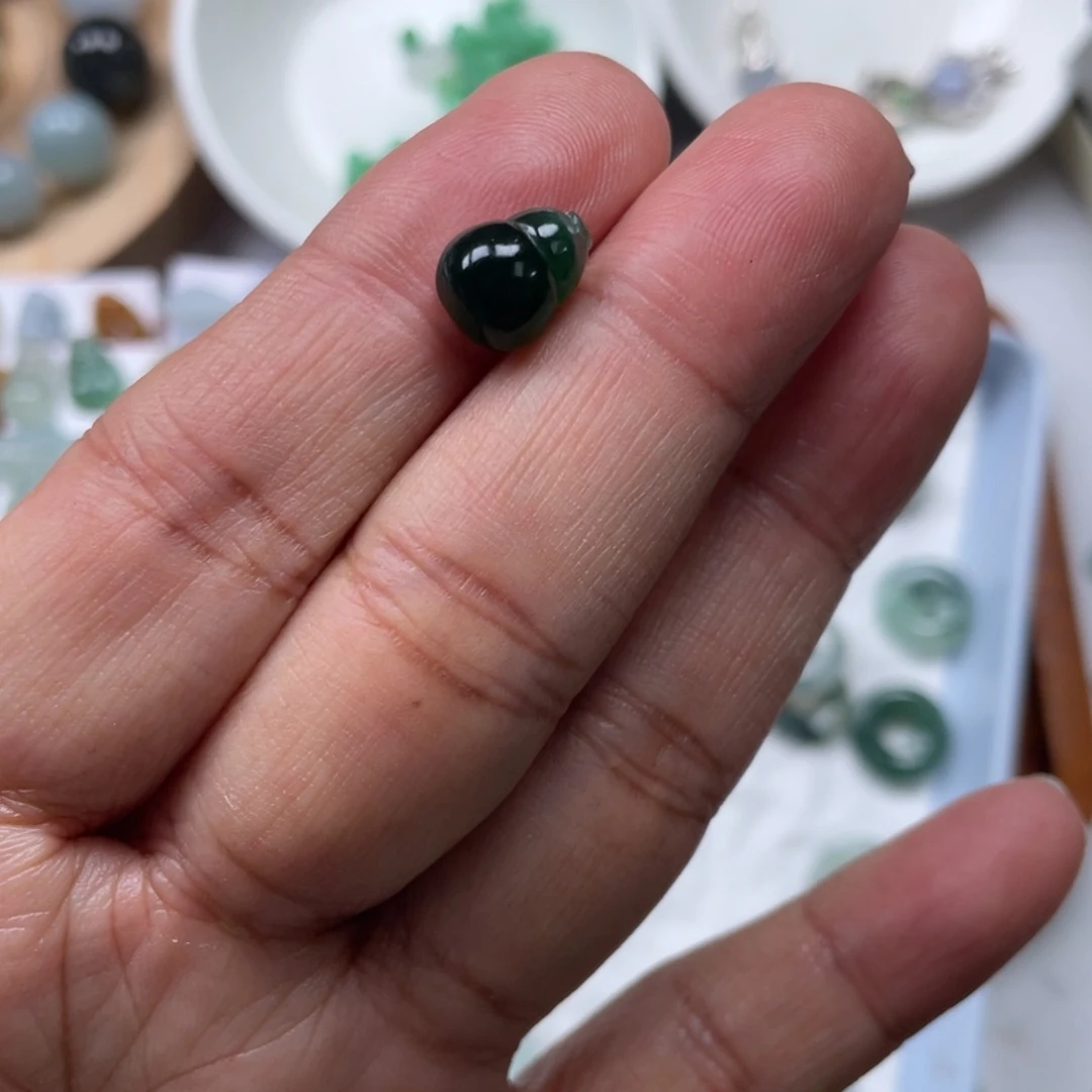 翡翠颈饰未镶嵌66666666