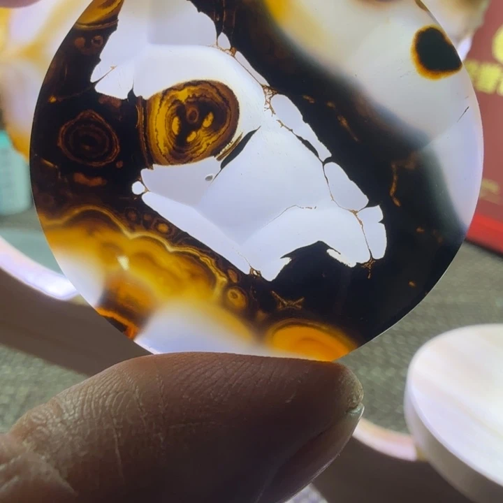 玛瑙/玉髓未镶嵌巴玉玛瑙象形