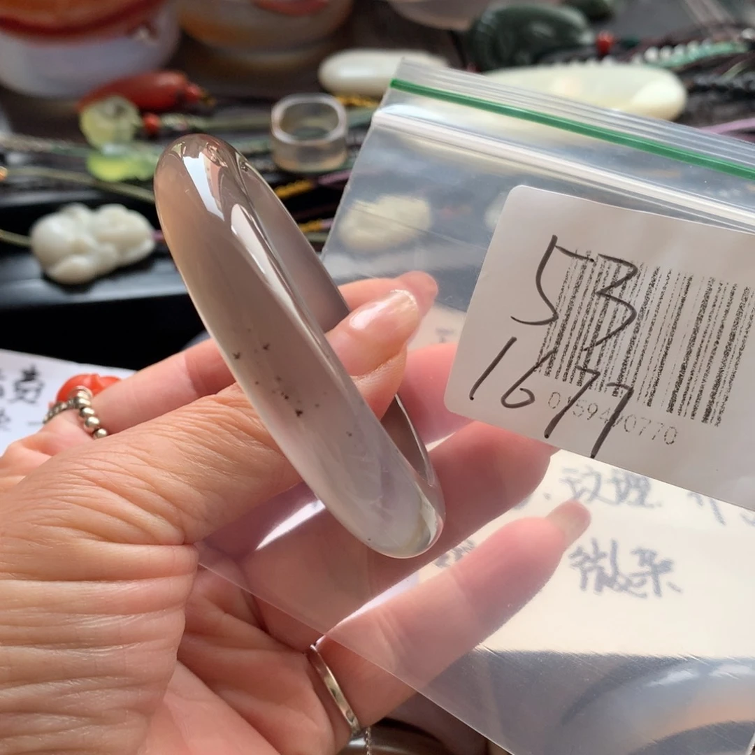 手镯玛瑙/玉髓未镶嵌53