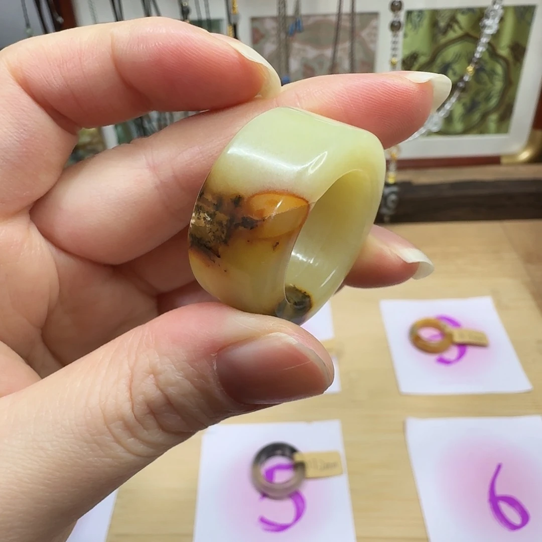 蛇纹石玉合金戒指卡20