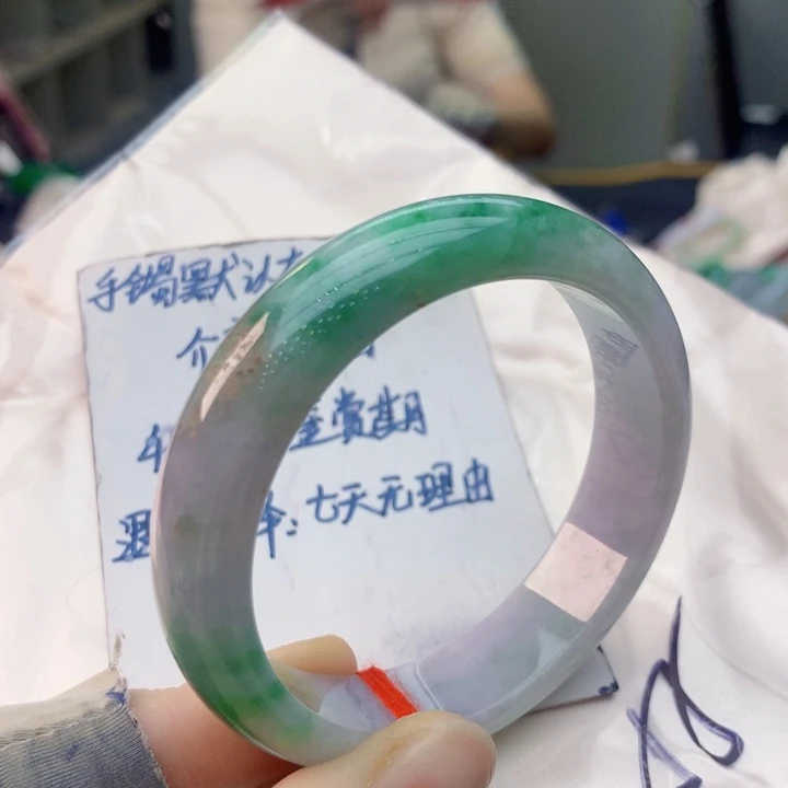 翡翠未镶嵌手镯翡翠手镯