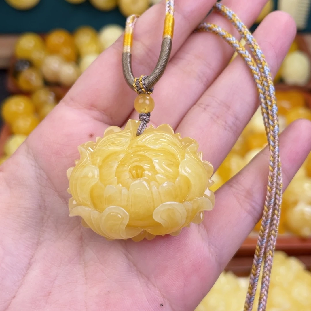 未镶嵌吊坠(赠链)蜜蜡