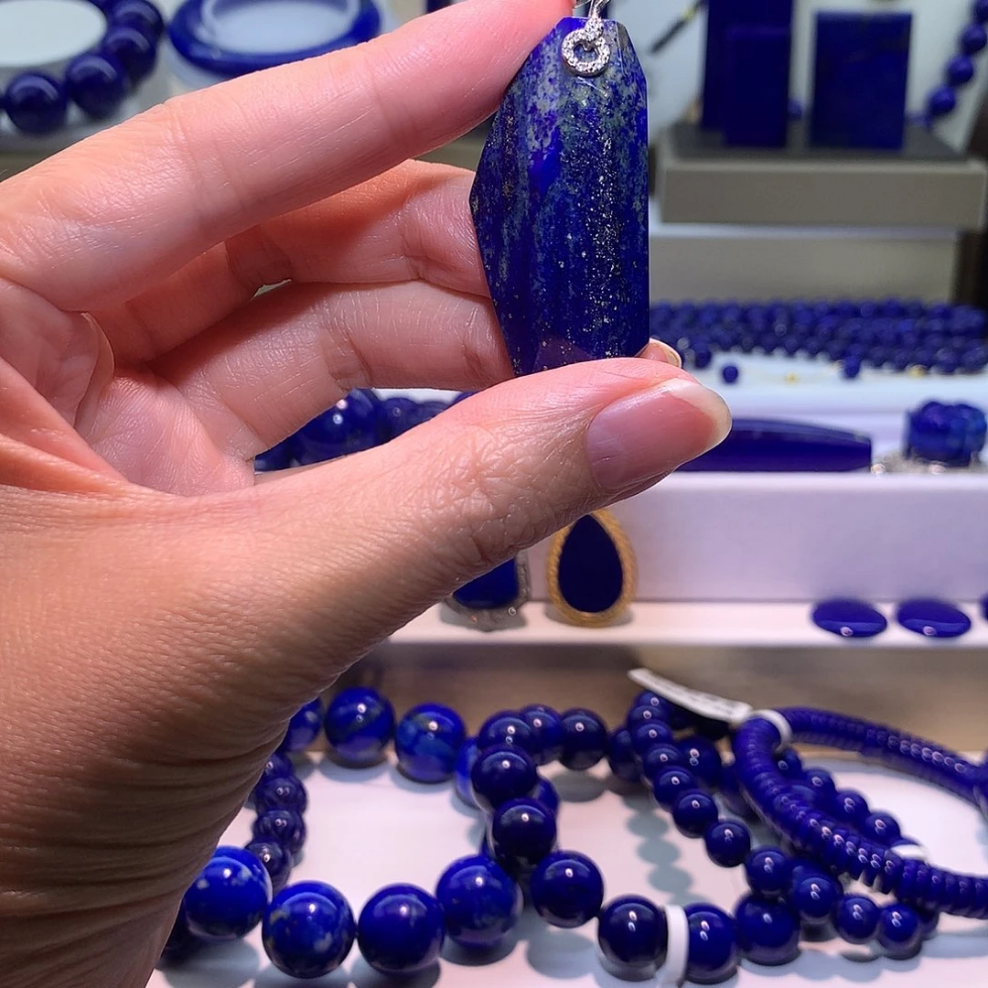 L***L青金石合金天然原矿吊坠42.3m